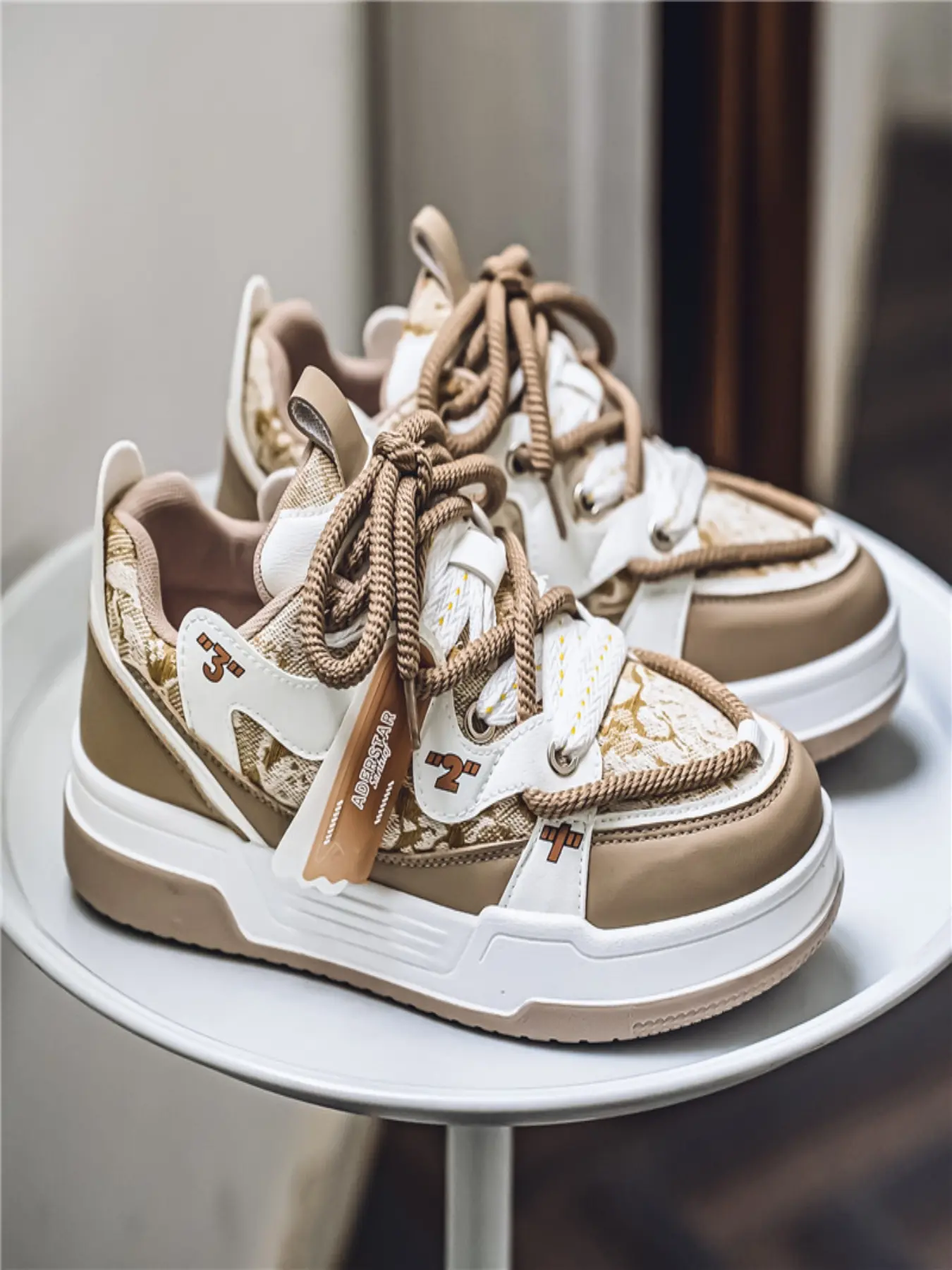 Men Low Top Retro Jacquard Print Skate Casual Sneakers Chunky Platform Double Laces Strap Decor Soft Cushion Daily Walking Shoes