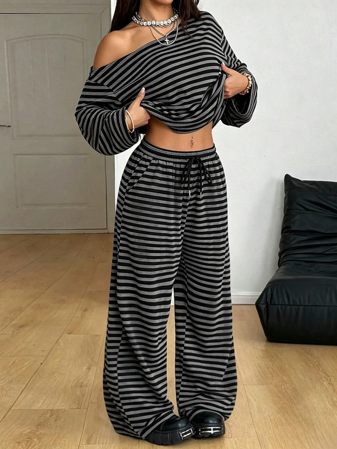 Women's Striped 2 Piece Loungewear Matching Set Off Shoulder Long Sleeve Oversized Cropped Top Elastic Drawstring Waist Pocket Wide Leg Pants Relaxed Silhouette Trendy Streetwear Perfect for Lazy Days Errands Travel