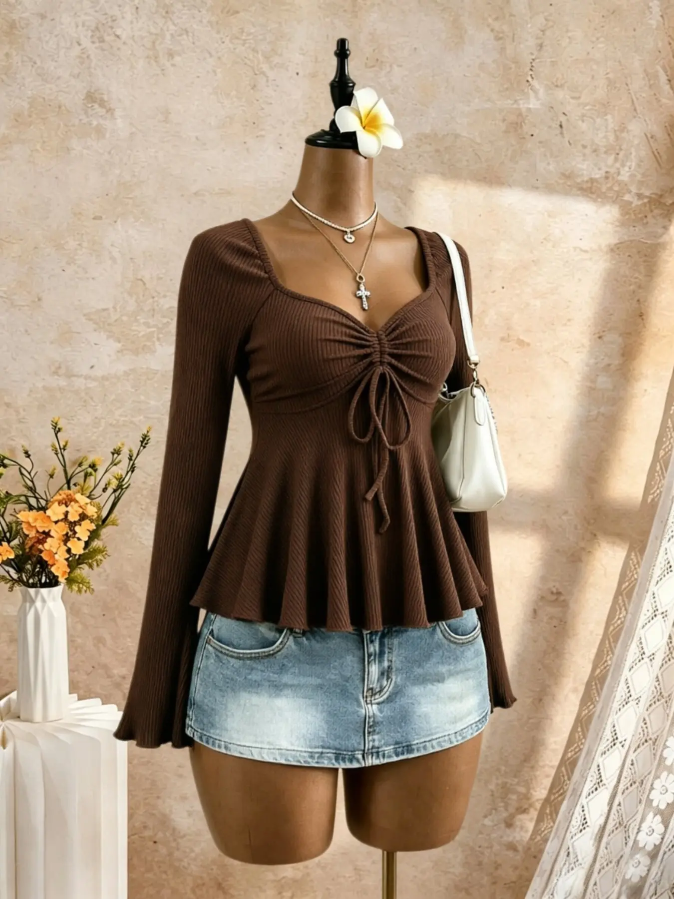 Elegant Slim-Fit Sweetheart Neckline Drawstring Front Ruched Top, Casual Long Sleeve T-Shirt for Women, Stylish and Comfortable Daily Wear