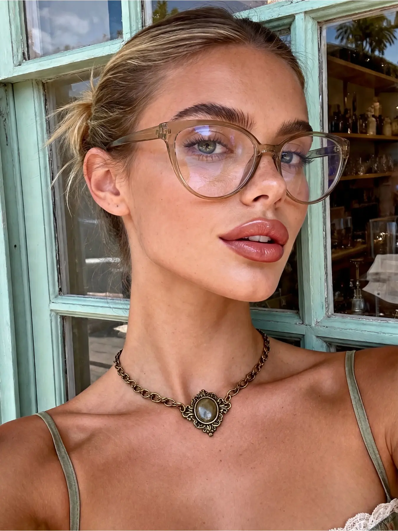 1 pair of glasses, unisex cat-eye frame, modern minimalist style, clear lenses, daily life, eye protection, prevent eye fatigue, office reading, watching TV, playing phones, street photography decoration