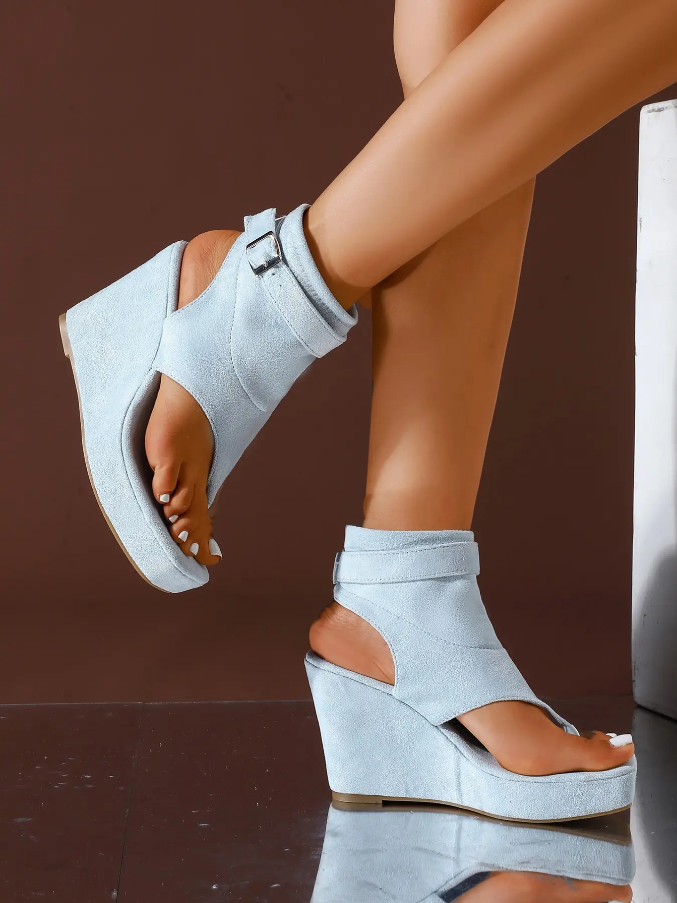 Beach Vacation Retro Anklet Wedge Sandals, Ankle Strap Wedge, Summer Leather Toe Thick Sole Shoes, Perfect for Beach Trips and Photoshoots, Comfortable and Stylish