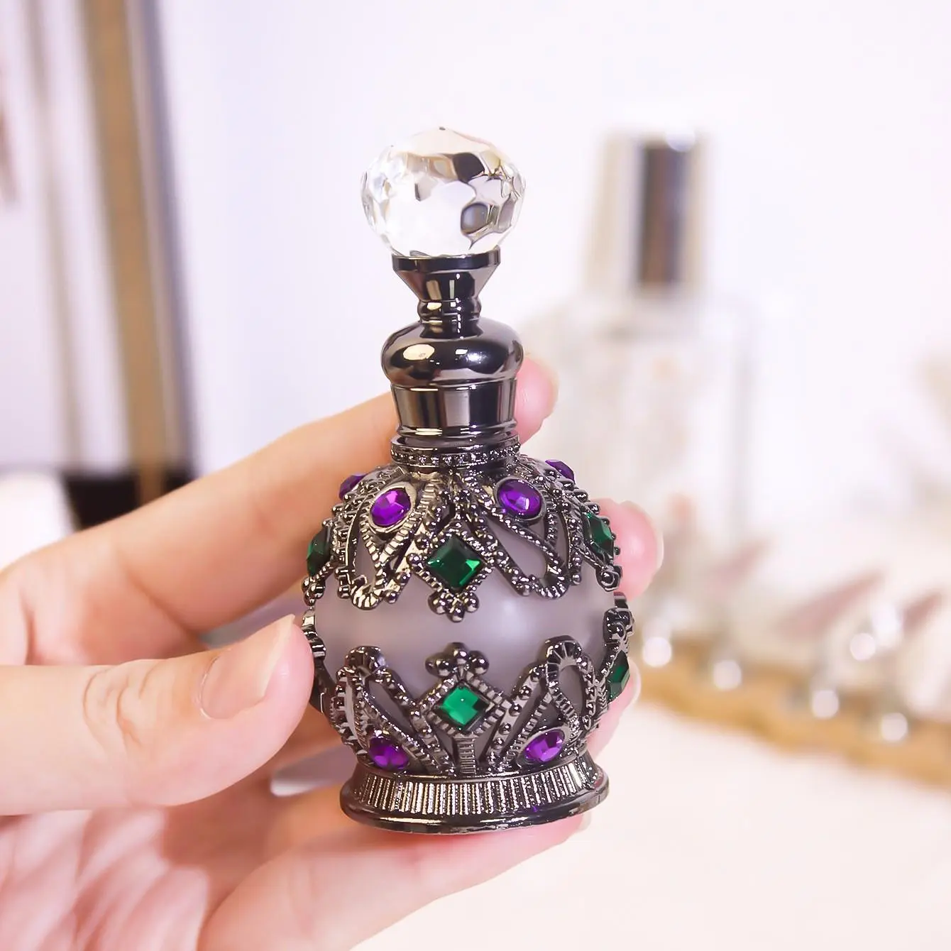 Vintage Rhinestone Enamel Perfume Bottle, Refillable Portable Essential Oil Container, Arab Style Crystal Decor, Perfect Gift for Graduation, Holidays, Birthdays