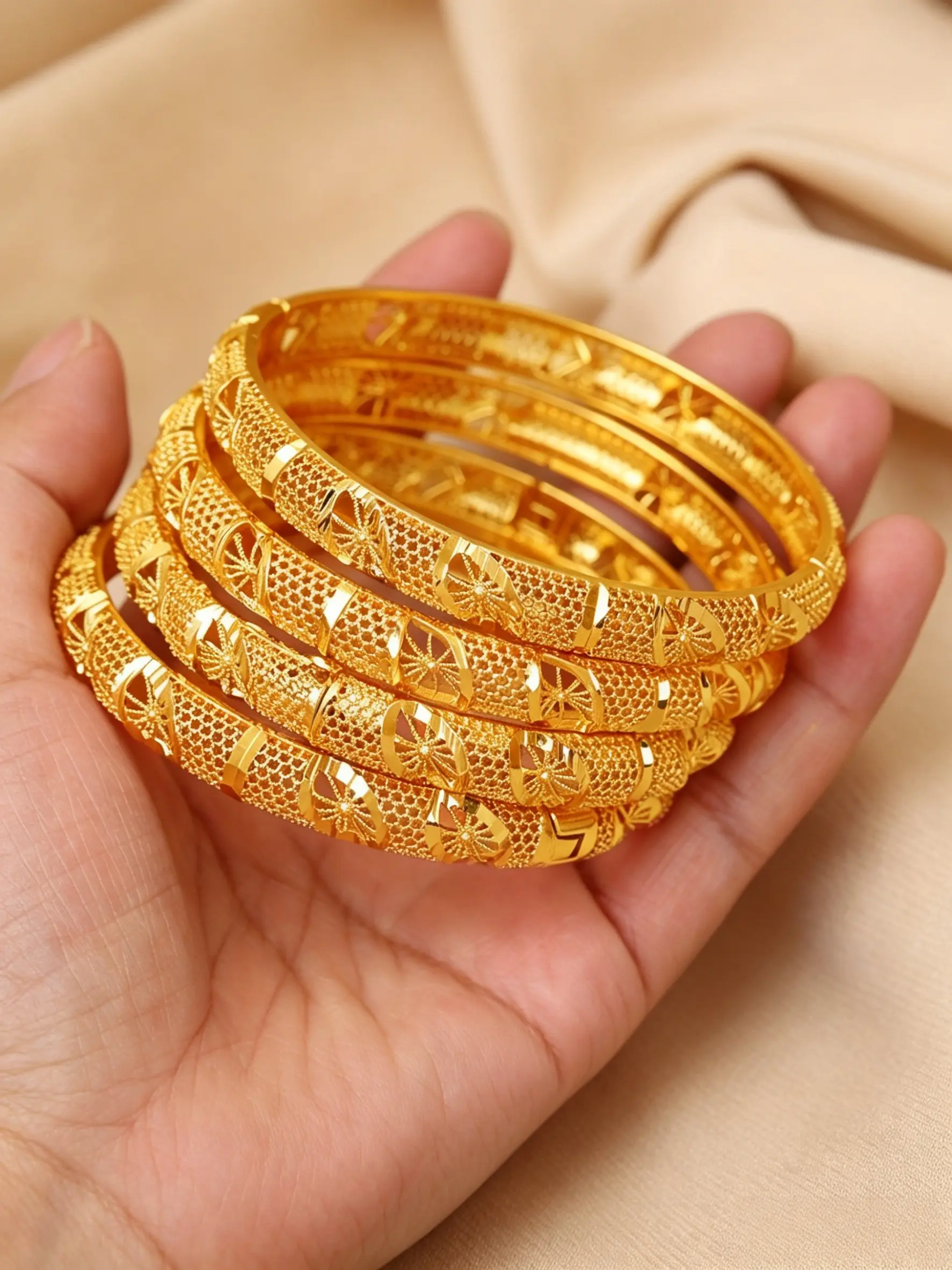 4-Piece Luxury 24k Gold Plated Dubai Style Hollow Bangle Set, Stacking Bangle Bracelet, Waterproof Rust-Resistant Jewelry for Women, Valentine's Day Gift for Girlfriend, Stackable Bangle Set