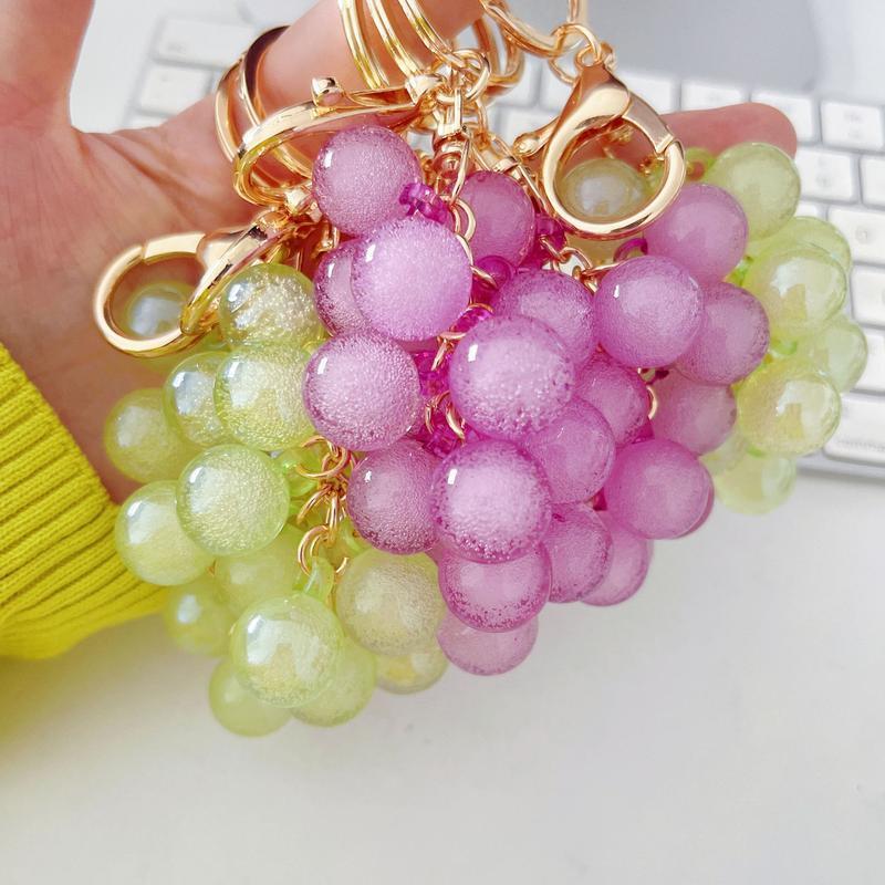 2PCS/3PCS/5PCS Grape Keychains, Creative Cute Bubble Jelly Grape Cluster Keychain Emulational Fruit Car Key Students' School Bag Pendant Gift