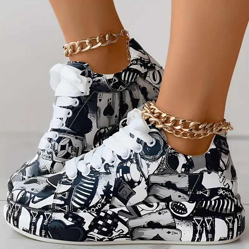 Women's Graffiti Art Sneakers - Lace-Up Platform Athletic Footwear, Comfortable Low-Top Sports Shoes & Trainers - Ideal for Sports, Casual Wear, Skate Style, Walking Shoes, Running, Sneakers For Women, Gym, Running Shoes, Fashionable Skate